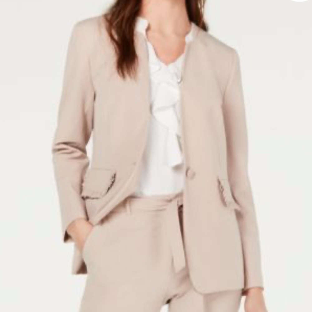Nine West - NWT - Ruffle Trim Single Button Stretch Blazer - Oatmeal - Size 8